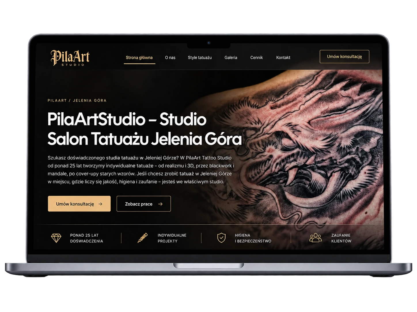 Strona PilaArt Studio tatuażu w Jeleniej Górze prezentowana na laptopie